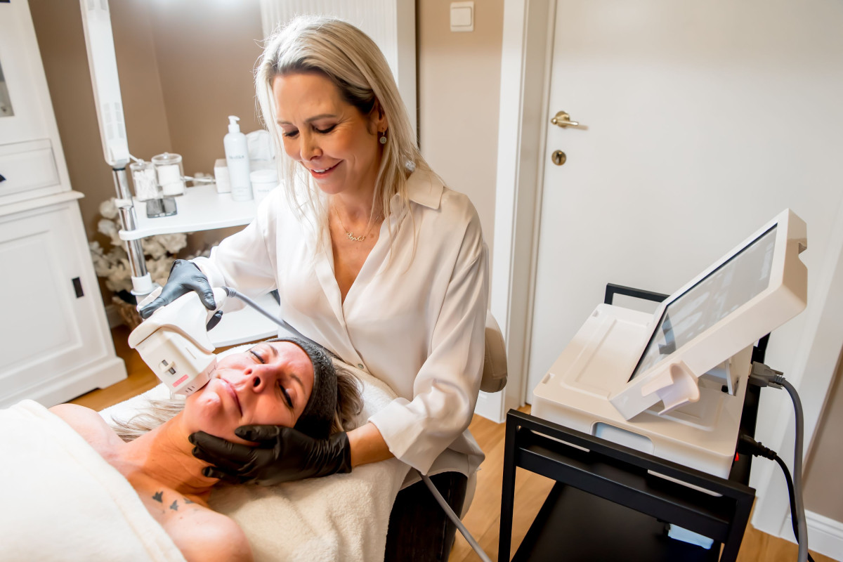 photo - Secrets Of Beauty Zonhoven / Huidverbetering & Schoonheidssalon